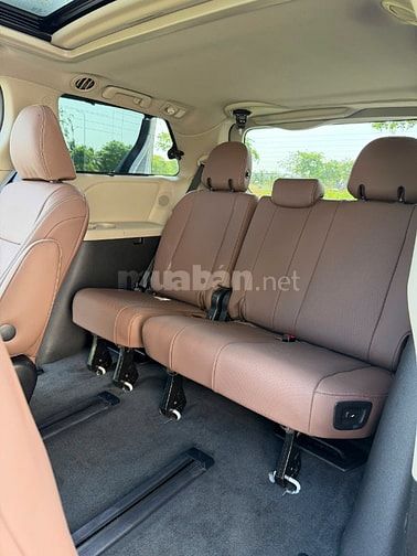 TOYOTA SIENNA 3.5LIMITED [ Date 11.2015 Model 2016 / Odo 50.000km ]