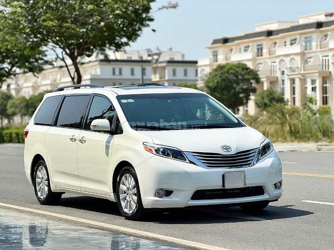 TOYOTA SIENNA 3.5LIMITED [ Date 11.2015 Model 2016 / Odo 50.000km ]
