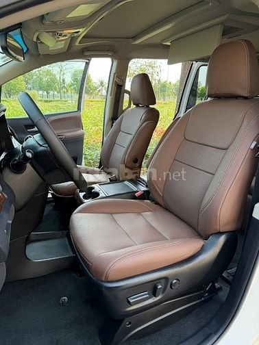 TOYOTA SIENNA 3.5LIMITED [ Date 11.2015 Model 2016 / Odo 50.000km ]