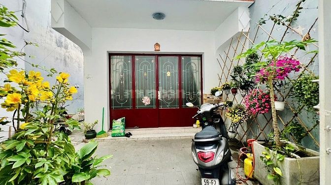 BÁN NHÀ ĐẤT– VỊ TRÍ ĐẮC ĐỊA – TRUNG TÂM TÂN HƯNG, TP.HCM