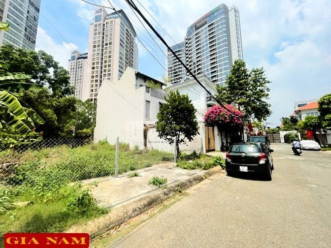 BÁN ĐẤT BIỆT THỰ : 200 LÔ B8 NGUYỄN VĂN HƯỞNG - P. THẢO ĐIỀN - Q. 2 