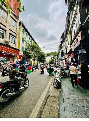 Chính chủ cho thuê nhà mặt phố Nguyễn Thiệp. Đồng Xuân. Hoàn Kiếm. HN 