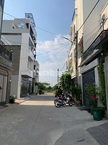 Đất Thạnh Xuân 25 . còn 1 lô Ngang 5x18m Đường 8m.Ngay Công Viên 150ha