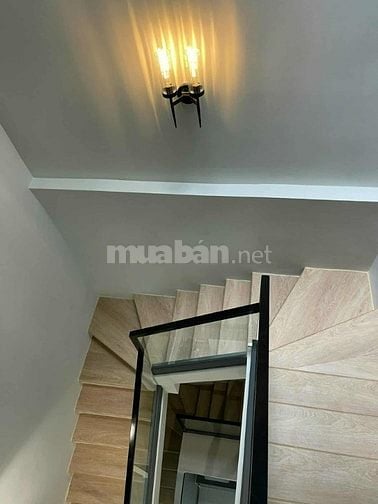 Mặt tiền LÊ THỊ RIÊNG, QUẬN 1 - DT: 4,5m x 15m - 4 Tầng - Giá: 33,5 Tỷ