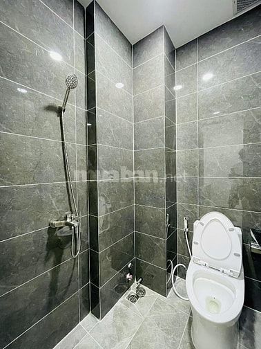 Bán nhà CHDV 14 phòng (5x20) 317/24 Thống Nhất p11 Gò Vấp (THANG MÁY)