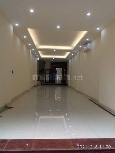 ​Cho thuê nhà mặt phố Thái Hà 95m2 x 5 tầng, mt 6m, giá cực sốc 68 tri