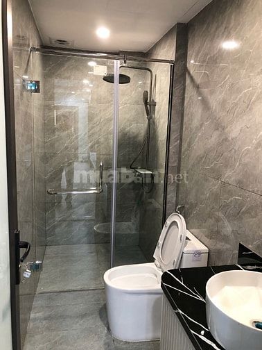 Nhà phân lô 92m x 6T, thang máy, oto vao nhà KD tốt,khu Đền lừ,25,8 tỷ