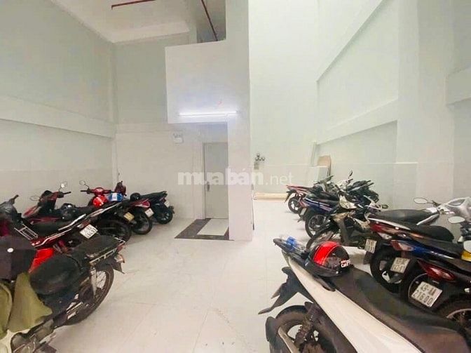 Bán nhà CHDV rẻ 32 phòng 579/70 QUANG TRUNG P11 Gò Vấp (THANG MÁY)