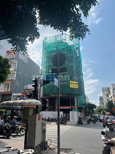  Bán căn góc đường Lê văn linh và Tân vĩnh,Q4,dt:9x19m,giá:129tỷ(7lầu)