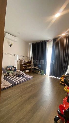  Cần bán căn nhà tân cổ điển  giá tốt đầy đủ tiện ích  nội thất đầy đủ