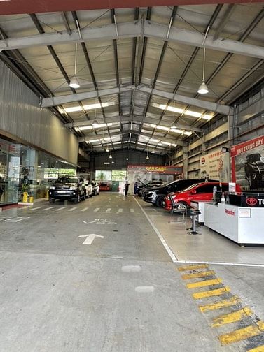 Cho thuê GẤP mặt bằng LỚN giá TỐT đường Nguyễn Ái Quốc
