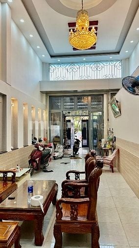 Bán nhà Dt 220m2 mặt tiền Dương Công Khi