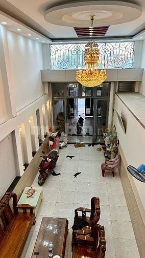 Bán nhà Dt 220m2 mặt tiền Dương Công Khi