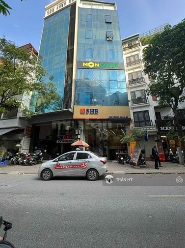 cần bán nhà KD mặt phố Nguyễn Ngọc NẠI DTSĐ 68m 3T giá 27,5 tỷ