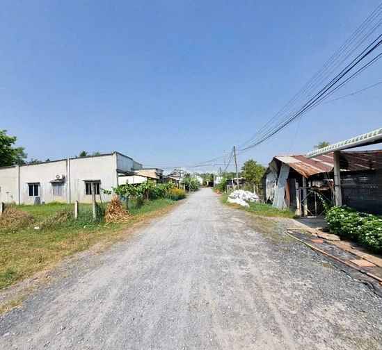 Cần bán nhanh miếng đất 1800m2 ngay trung tâm xã Thái Mỹ Củ Chi 900TR