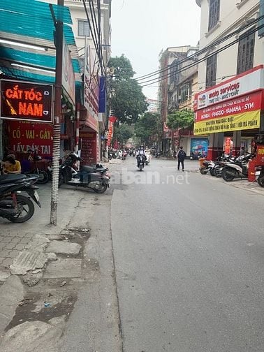 cần bán nhà KD mặt phố Nguyễn Ngọc NẠI DTSĐ 68m 3T giá 27,5 tỷ