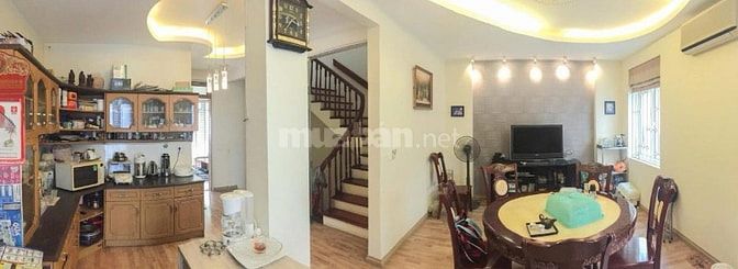Cho thuê nhà mặt phố Hàng Ngang. Hàng Đào. Hoàn Kiếm. HN. 110m x 5 tần