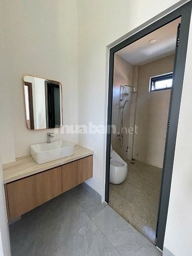 Bán nhà MTKD-DT114m2-2tầng-3PN- Sân ôtô-chợ vĩnh Phươn- Nha Trang-2ty9