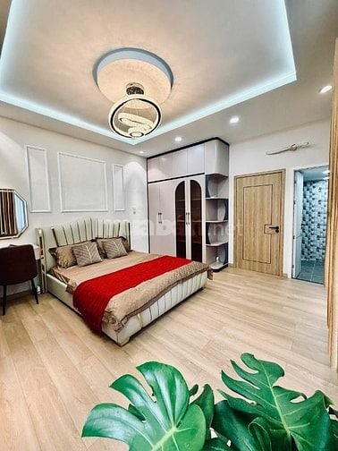 Nhà 03 tầng , full nội thất cao cấp hẻm xe hơi khu VIP HUỲNH VĂN BÁNH