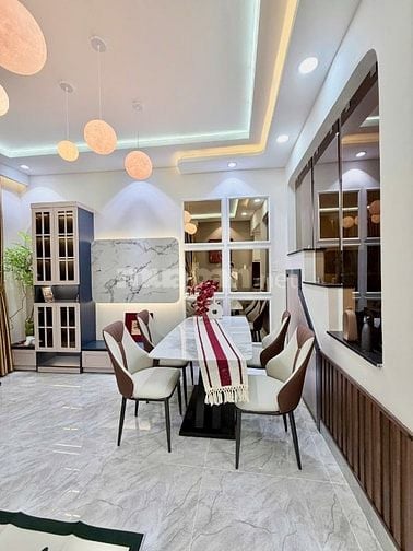 Nhà 03 tầng , full nội thất cao cấp hẻm xe hơi khu VIP HUỲNH VĂN BÁNH