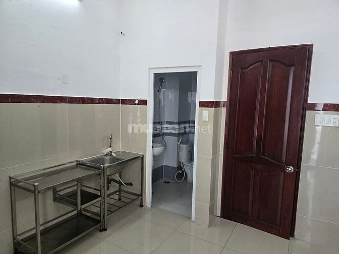 PHÒNG TRỌ CÓ BAN CÔNG . LÊ VĂN QUỚI . HƯƠNG LỘ 2 - MÃ LÒ