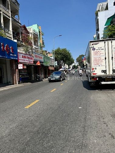 Bán gấp nhà:3,8x23,bốn lầu mặt tiền Cống Quỳnh,Nguyễn Cư Trinh,Q1(củ)