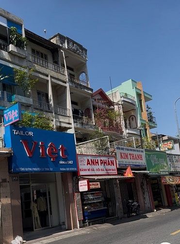 Bán gấp nhà:3,8x23,bốn lầu mặt tiền Cống Quỳnh,Nguyễn Cư Trinh,Q1(củ)