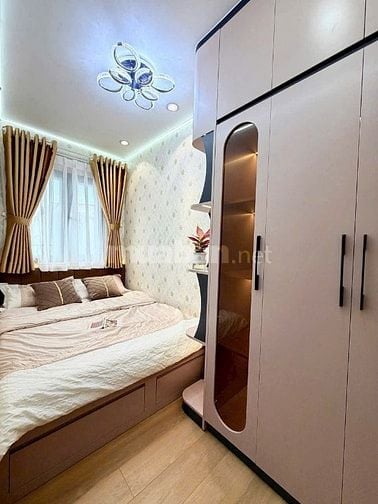 Căn nhà khiến nhiều người phải hỏi - Đường Vành Đai Tây - Quận 2