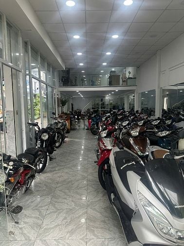Bán nhà căn góc 2 mặt tiền đường số 8- sát TTTM AOEN tân phú