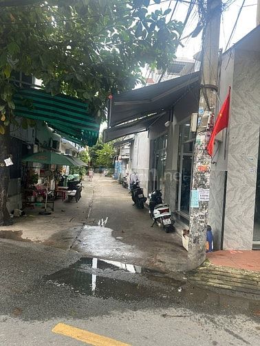 Bán nhà căn góc 2 mặt tiền đường số 8- sát TTTM AOEN tân phú