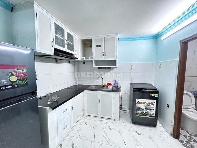  3 tầng - Nguyên căn Âu Dương Lân P3 Q8 2PN, Nhà mới có sẵn nội thất