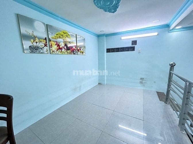  3 tầng - Nguyên căn Âu Dương Lân P3 Q8 2PN, Nhà mới có sẵn nội thất