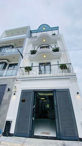 LÊN SÓNG CĂN NHÀ LUXURY FULL NỘI THẤT XÃ BÀ ĐIỂM, TP HCM