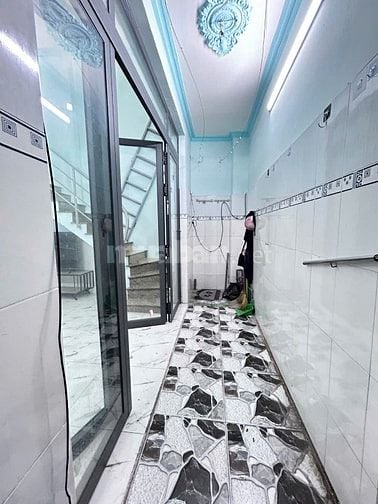  3 tầng - Nguyên căn Âu Dương Lân P3 Q8 2PN, Nhà mới có sẵn nội thất