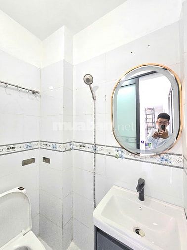 Nhà mặt tiền Huỳnh Tấn Phát ngay trung tâm quận 7