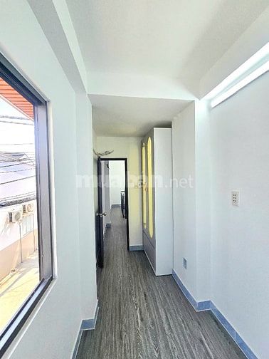 Nhà mặt tiền Huỳnh Tấn Phát ngay trung tâm quận 7