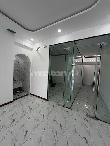 Cho thuê mặt bằng kinh doanh 5x18 mặt tiền đường kinh doanh Sầm uất