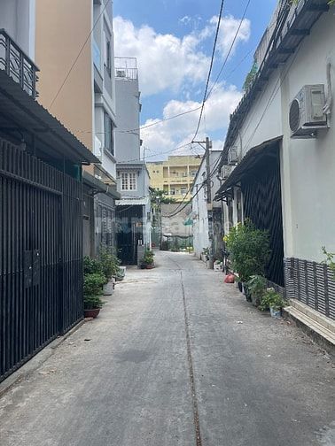Tây Thạnh, Tân Phú. Chỉ cách Aeon Mall 500m, bước chân ra cửa 