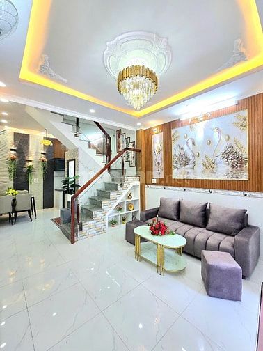 🔥🔥🔥 BÁN NHÀ GIAO GIỮ SỔ HỒNG RIÊNG - NHÀ TO 4M❌10M - GIÁP QUẬN 7 🔥