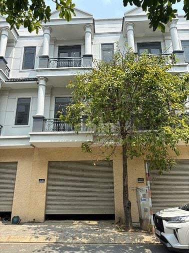Bán Nhà 3 Lầu DT 747 Nam Tân Uyên,