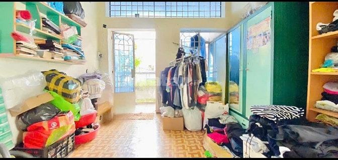 Cần Bán Nhà 3MT hẻm xe tải Lạc Long Quân P.8 Q.Tân Bình -dt:3,2x10m 2L