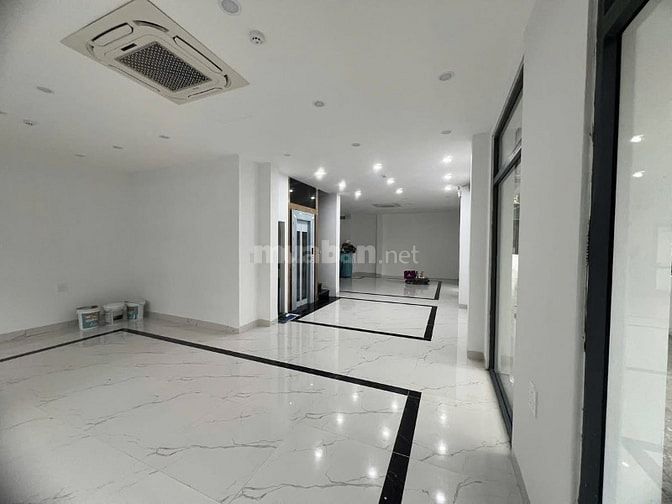 J - AN PHÚ Villa, Dương Nội, Lô góc 3 mặt, đẹp, mới, dòng tiền sẵn đều