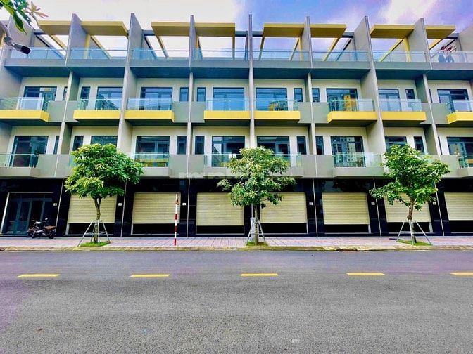 Nhà phố liền kề đẳng cấp khu Đông