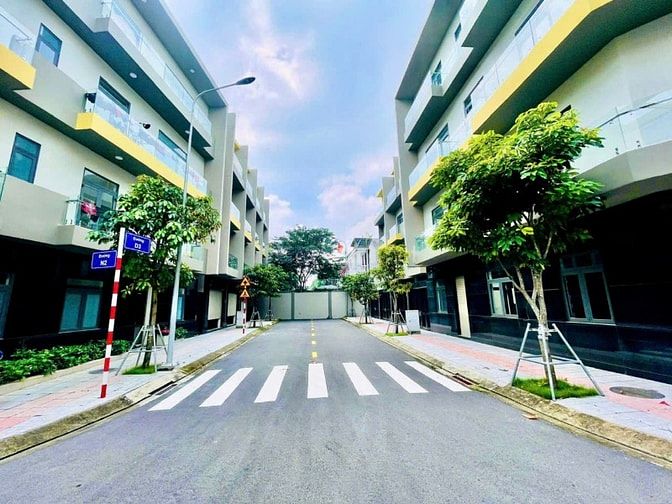 Nhà phố liền kề đẳng cấp khu Đông