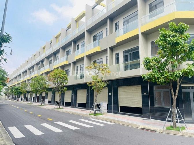 Nhà phố liền kề đẳng cấp khu Đông