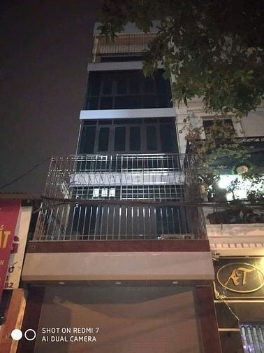 Cho thuê nhà mặt phố Đại la, đẹp nhất Hai bà trưng, 85m2, 6T, mt5m
