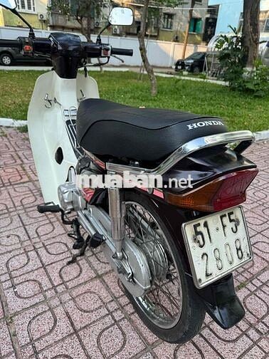 Honda Super Dream 2000