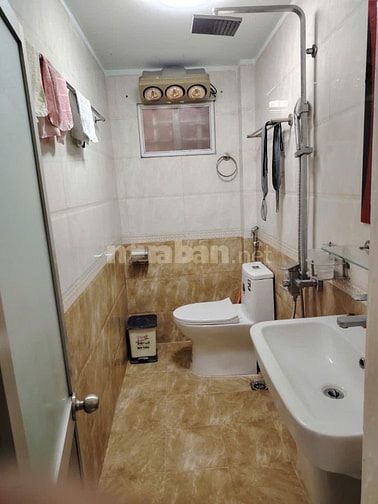 Bán nhà Kim Ngưu ngõ thông kinh doanh, Dt 40m2, 5t,, mt 5m, 10.6 tỷ.
