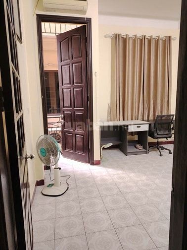 Bán nhà Kim Ngưu ngõ thông kinh doanh, Dt 40m2, 5t,, mt 5m, 10.6 tỷ.
