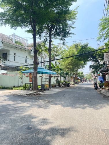 Bán siêu BIỆT THỰ GÓC 3 MẶT TIỀN  13X21m, 2 lầu Đường thông 10m